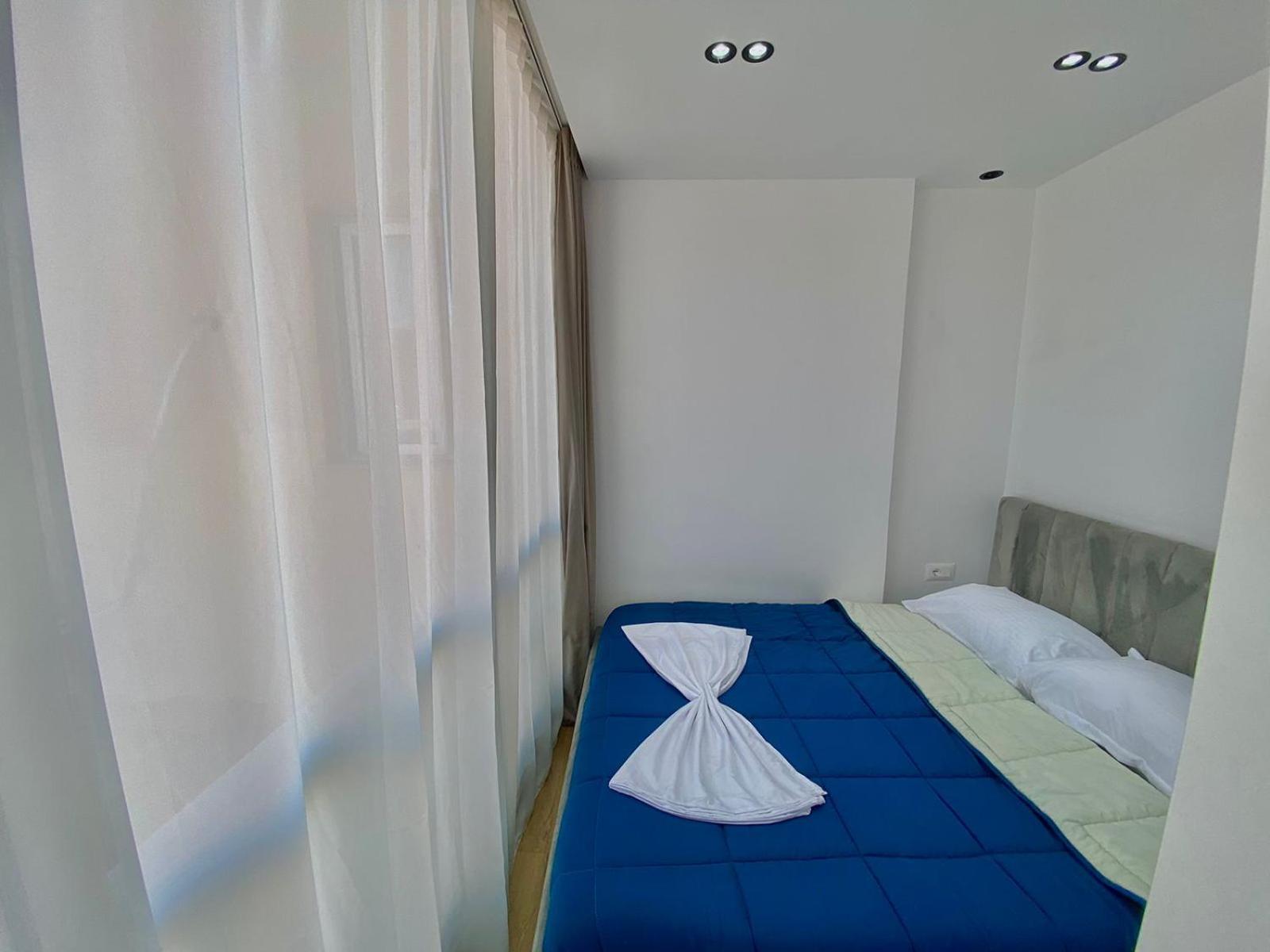 Mara Central Apartment 3 Tirana Bagian luar foto